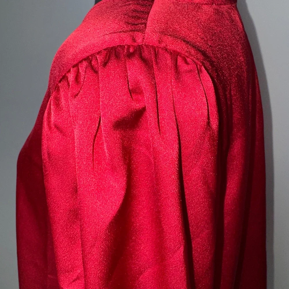 LOFT Womens Red Satin Puff Sleeve Dressy Blouse Crew Neck Keyhole Back Size L